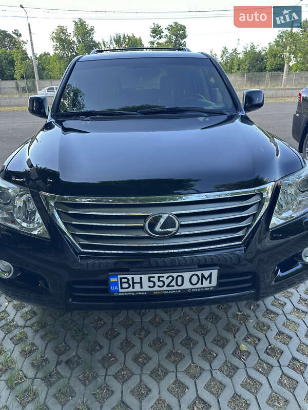 Внедорожник / Кроссовер Lexus LX 2010 в Одессе