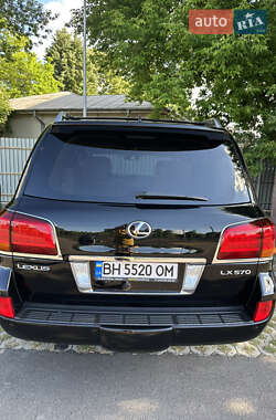 Внедорожник / Кроссовер Lexus LX 2010 в 