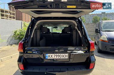 Позашляховик / Кросовер Lexus LX 2008 в 