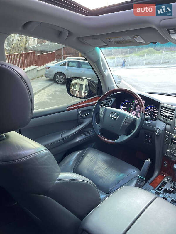 Позашляховик / Кросовер Lexus LX 2008 в Харкові
