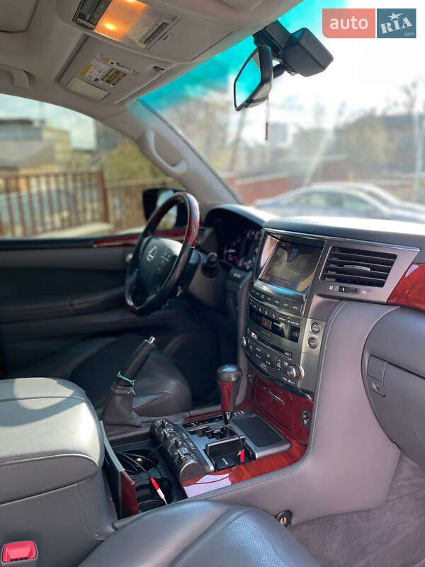 Позашляховик / Кросовер Lexus LX 2008 в Харкові