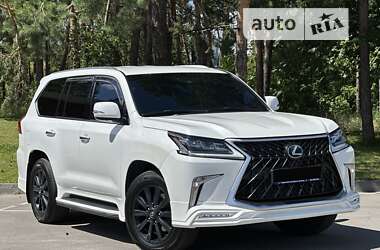 Lexus LX 2017