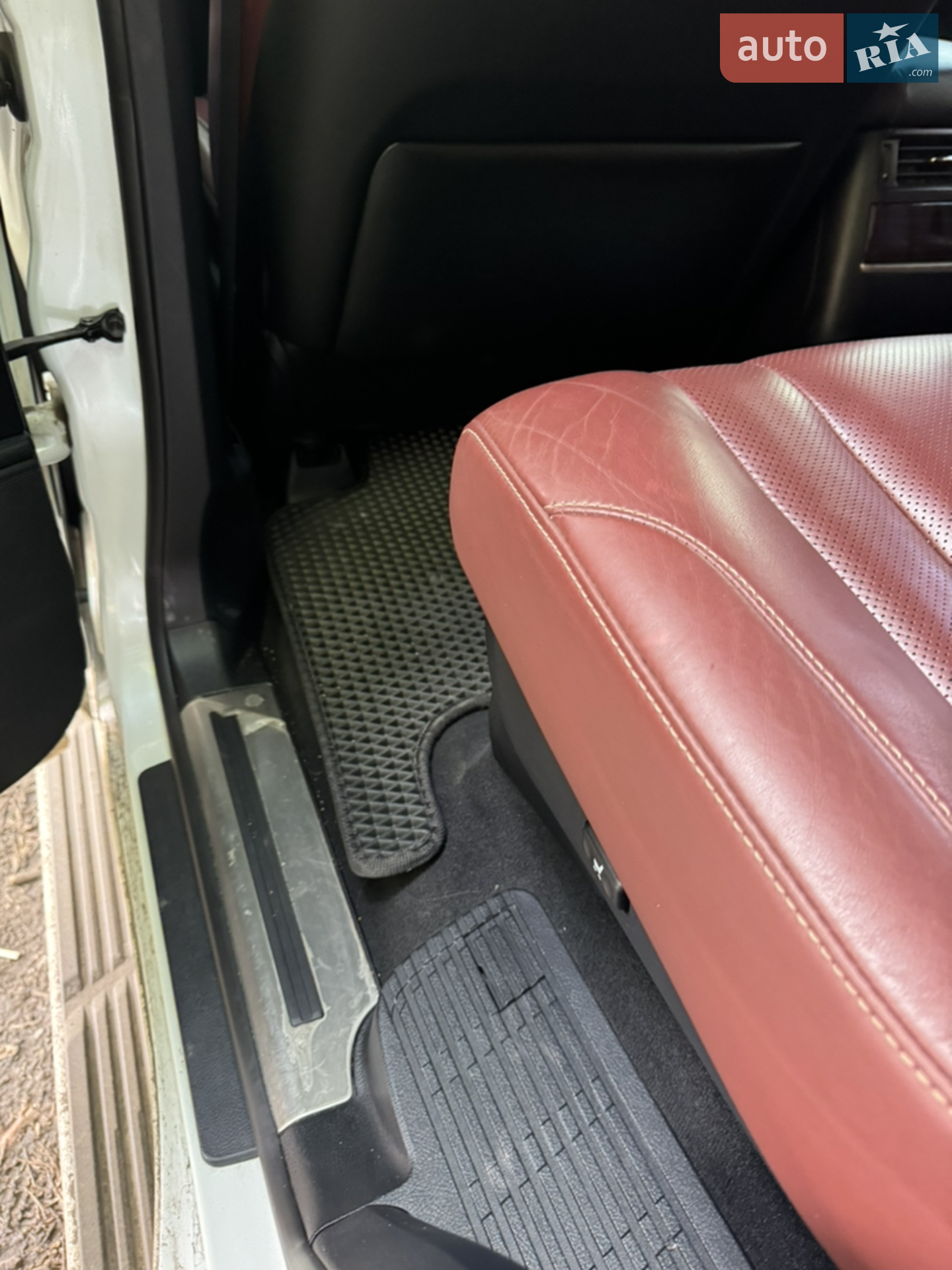 2019 Lexus LX - мініатюра 8
