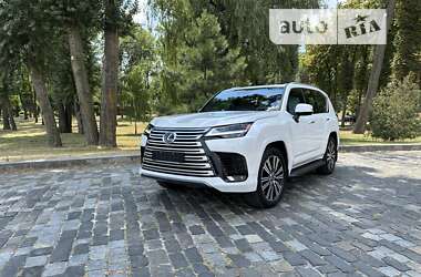 Внедорожник / Кроссовер Lexus LX 2022 в 