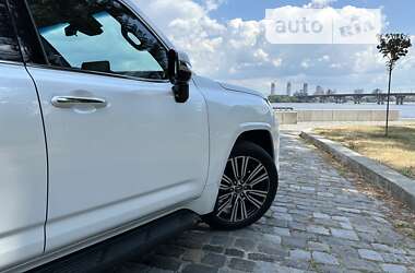 Внедорожник / Кроссовер Lexus LX 2022 в 