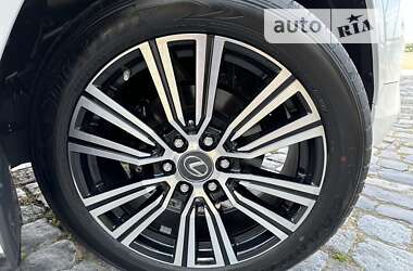 Внедорожник / Кроссовер Lexus LX 2022 в 