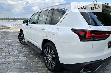 Внедорожник / Кроссовер Lexus LX 2022 в 