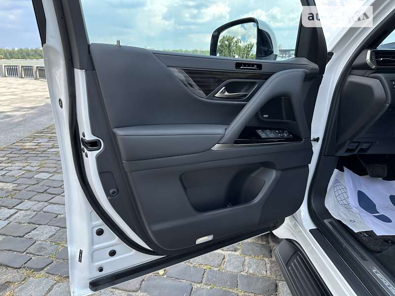 Позашляховик / Кросовер Lexus LX 2022 в Києві