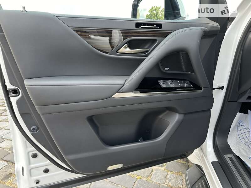 Позашляховик / Кросовер Lexus LX 2022 в Києві