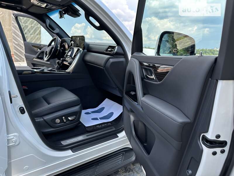 Позашляховик / Кросовер Lexus LX 2022 в Києві