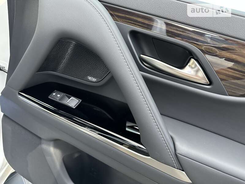 Позашляховик / Кросовер Lexus LX 2022 в Києві