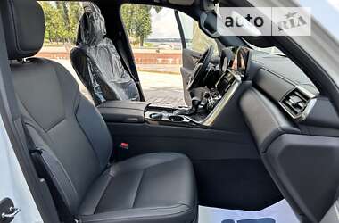 Внедорожник / Кроссовер Lexus LX 2022 в 