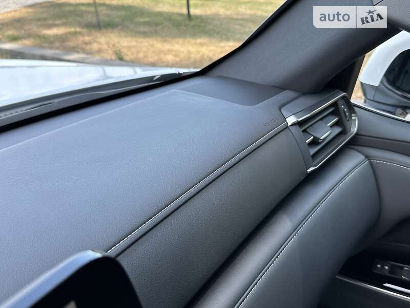 Позашляховик / Кросовер Lexus LX 2022 в Києві