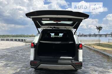 Внедорожник / Кроссовер Lexus LX 2022 в 