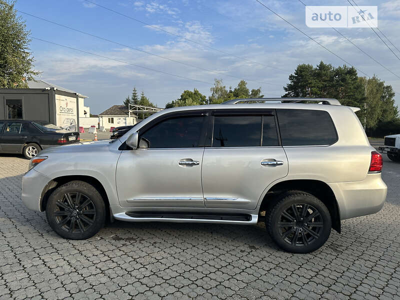 Позашляховик / Кросовер Lexus LX 2008 в Чернівцях