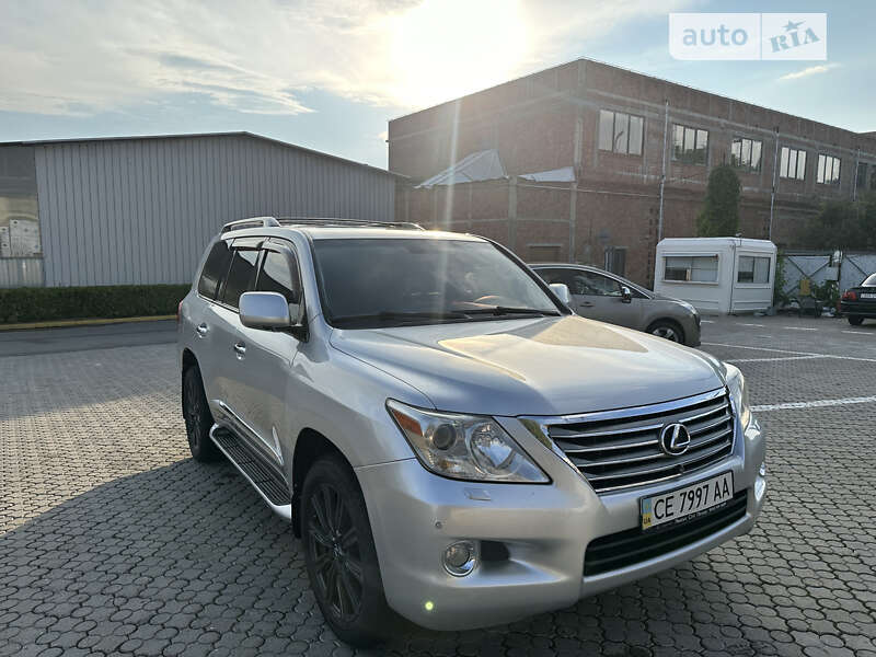 Позашляховик / Кросовер Lexus LX 2008 в Чернівцях