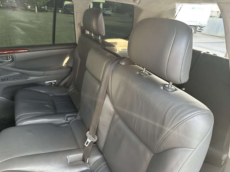 Позашляховик / Кросовер Lexus LX 2008 в Чернівцях