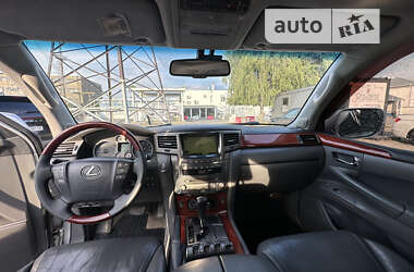 Внедорожник / Кроссовер Lexus LX 2008 в 