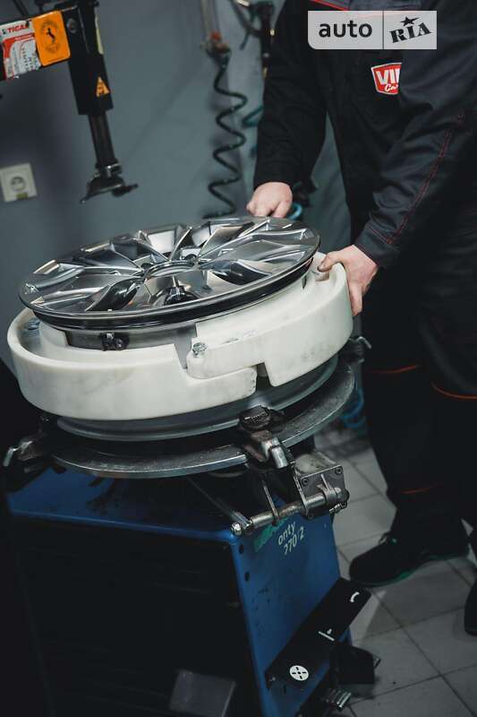 Внедорожник / Кроссовер Lexus LX 2024 в Днепре