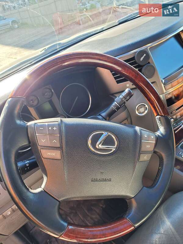 Внедорожник / Кроссовер Lexus LX 2010 в Львове