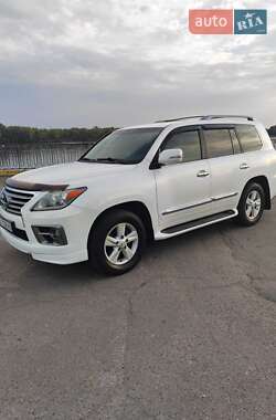 Lexus LX 2012