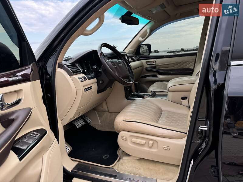Позашляховик / Кросовер Lexus LX 2010 в Одесі