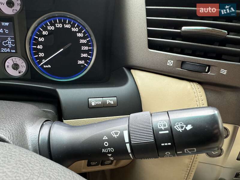 Позашляховик / Кросовер Lexus LX 2010 в Одесі