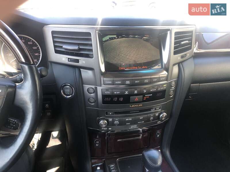 Внедорожник / Кроссовер Lexus LX 2011 в Полтаве