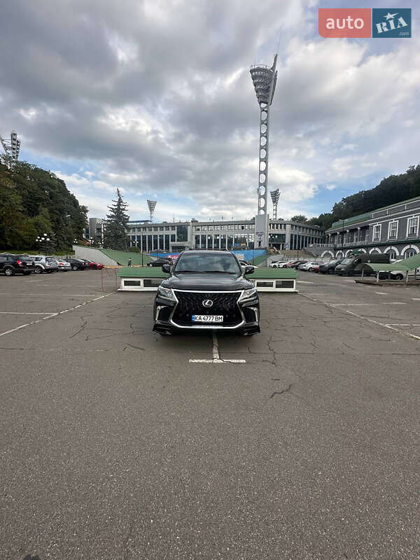 Внедорожник / Кроссовер Lexus LX 2015 в Киеве