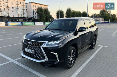 Lexus LX 2011