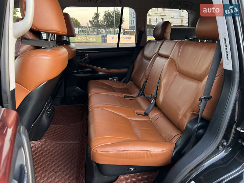 Внедорожник / Кроссовер Lexus LX 2011 в Тернополе