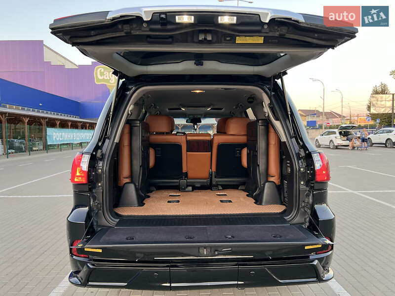 Внедорожник / Кроссовер Lexus LX 2011 в Тернополе