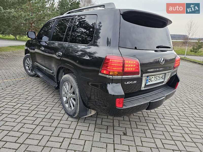 Позашляховик / Кросовер Lexus LX 2010 в Дрогобичі