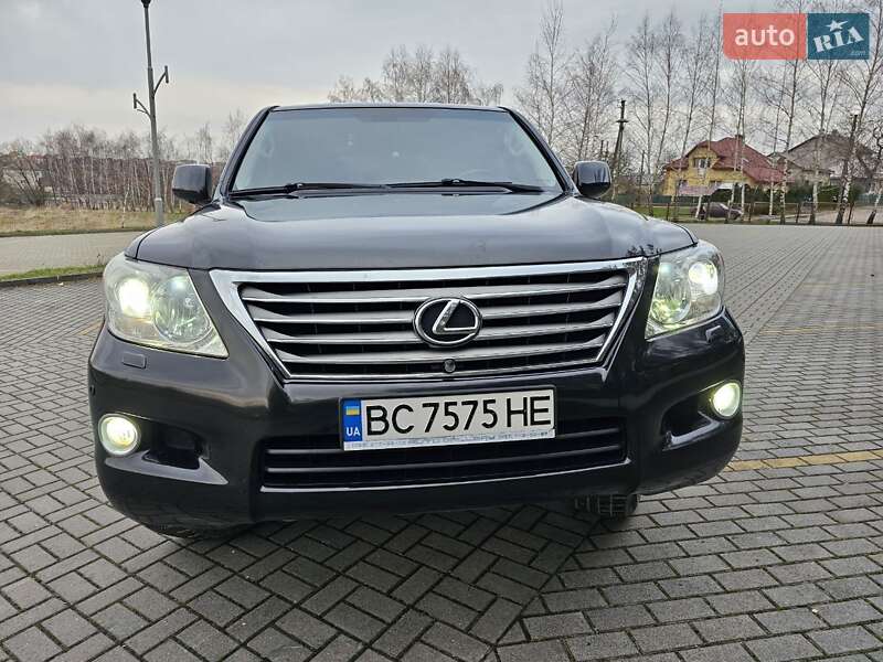 Позашляховик / Кросовер Lexus LX 2010 в Дрогобичі