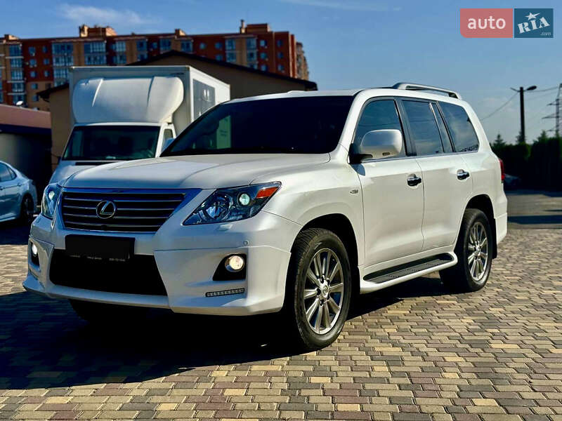 Внедорожник / Кроссовер Lexus LX 2011 в Днепре