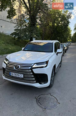 Внедорожник / Кроссовер Lexus LX 2022 в 