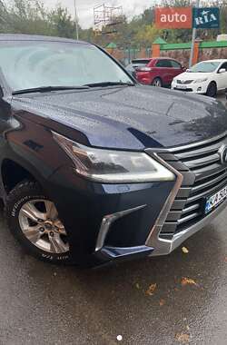 Позашляховик / Кросовер Lexus LX 2017 в Києві