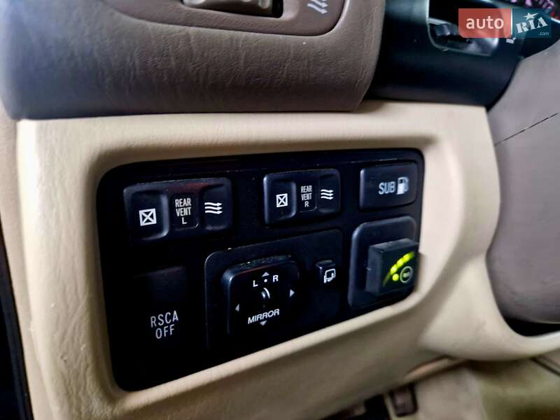 Внедорожник / Кроссовер Lexus LX 2003 в Львове