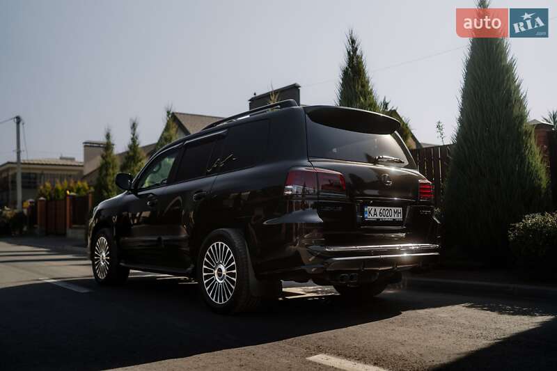 Позашляховик / Кросовер Lexus LX 2014 в Полтаві