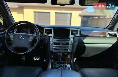 Внедорожник / Кроссовер Lexus LX 2014 в Сарнах