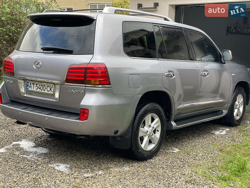 Lexus LX 2008