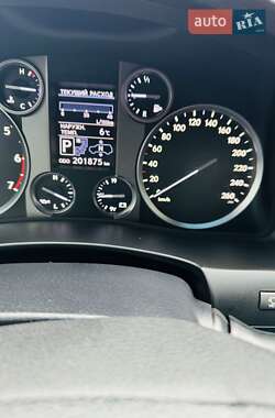 Внедорожник / Кроссовер Lexus LX 2013 в 