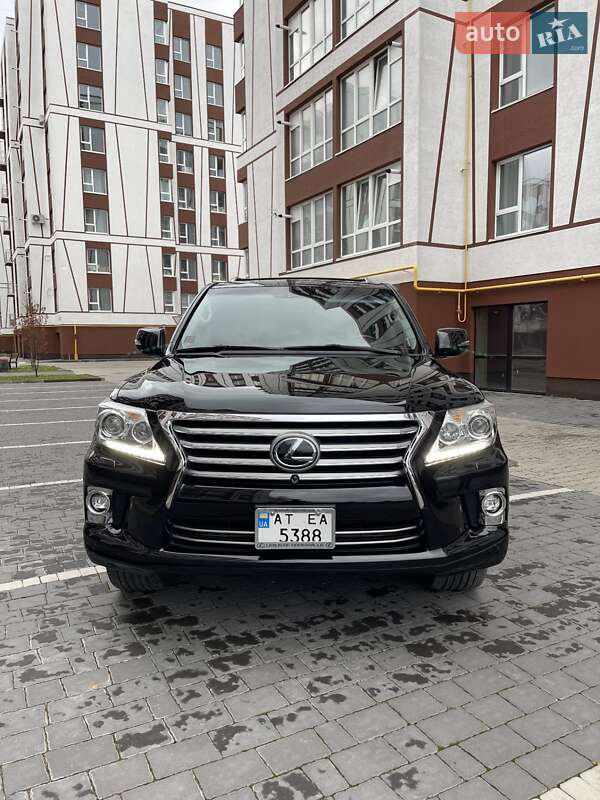 Внедорожник / Кроссовер Lexus LX 2014 в Ивано-Франковске