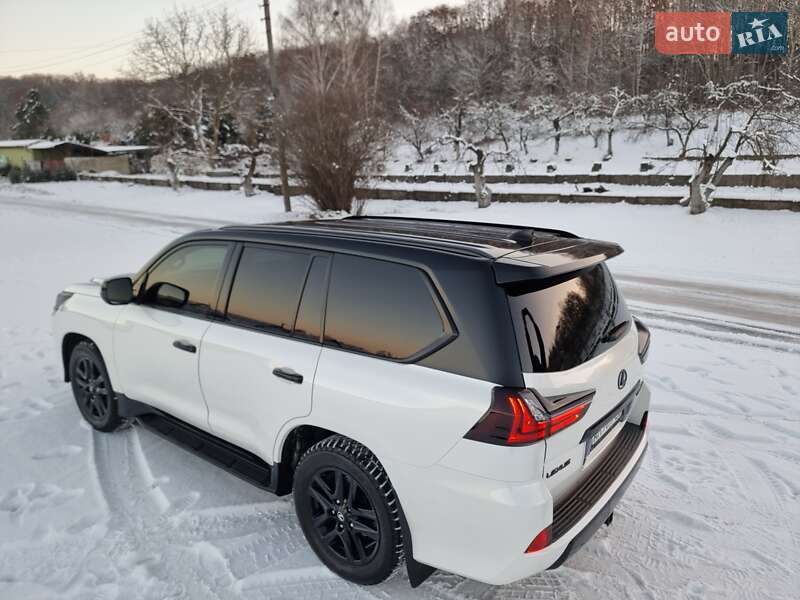 Позашляховик / Кросовер Lexus LX 2016 в Житомирі