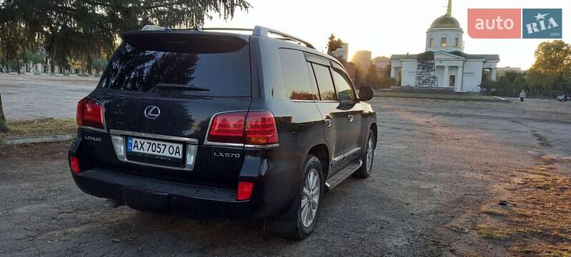 Позашляховик / Кросовер Lexus LX 2008 в Харкові