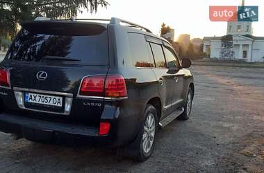 Внедорожник / Кроссовер Lexus LX 2008 в 