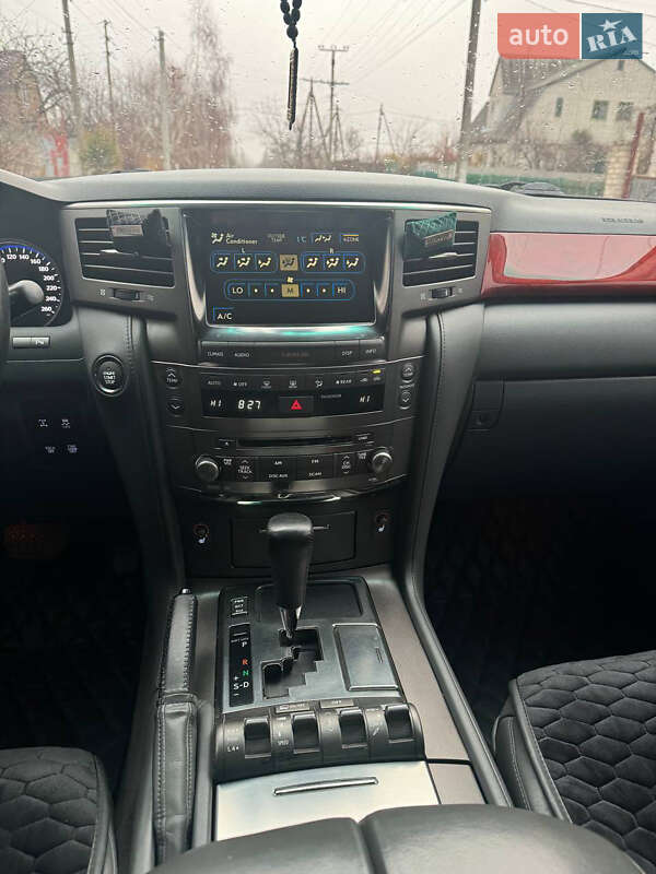 Позашляховик / Кросовер Lexus LX 2008 в П'ятихатках