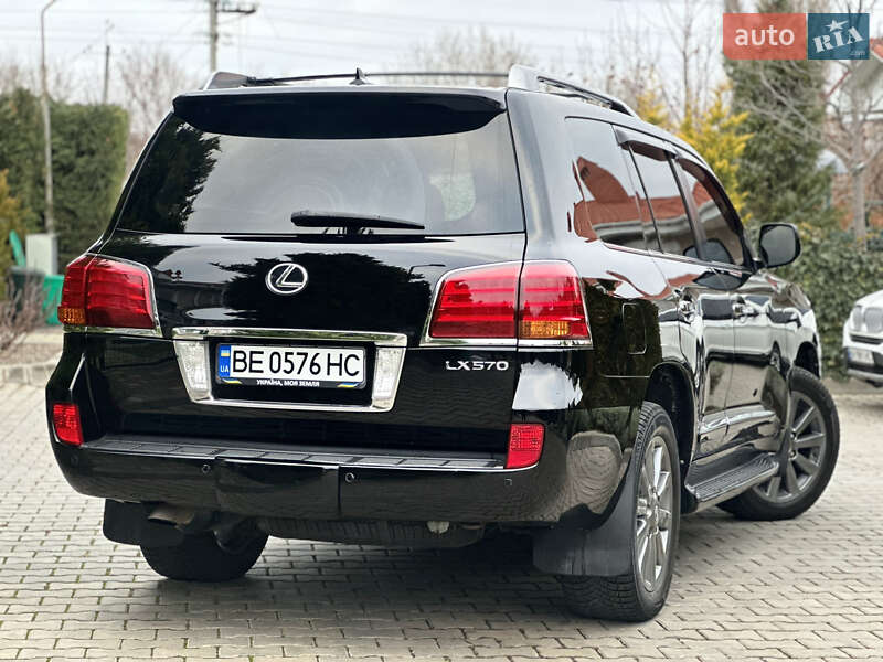 Внедорожник / Кроссовер Lexus LX 2011 в Одессе