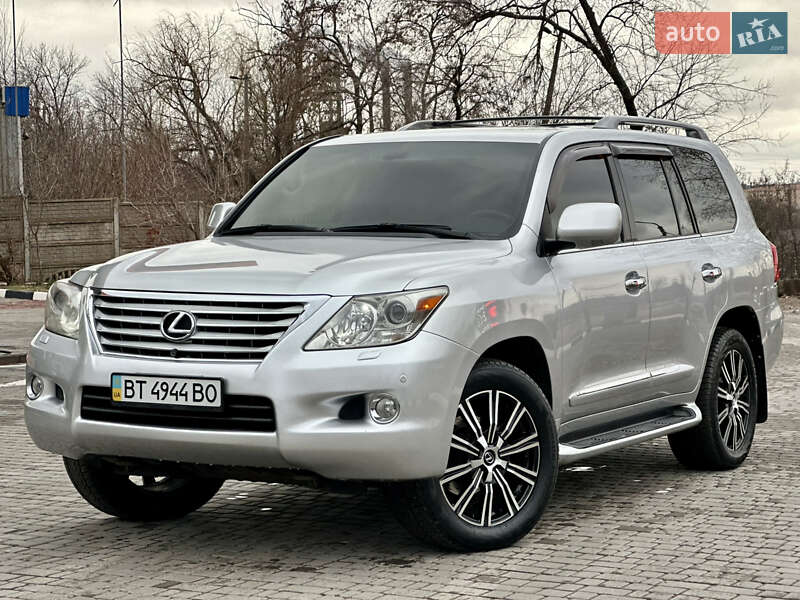 Внедорожник / Кроссовер Lexus LX 2008 в Кривом Роге