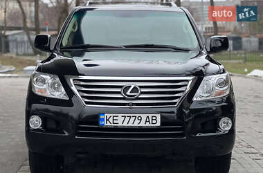 Lexus LX 2011